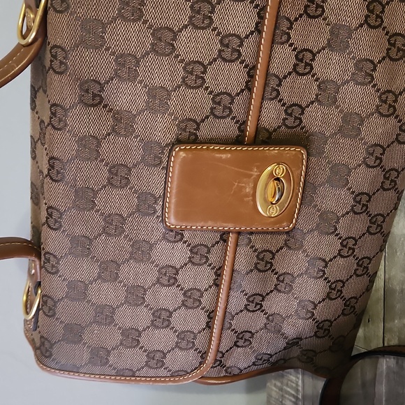 Gucci GG Canvas Tan and Brown Monogram Bag - Picture 14 of 14